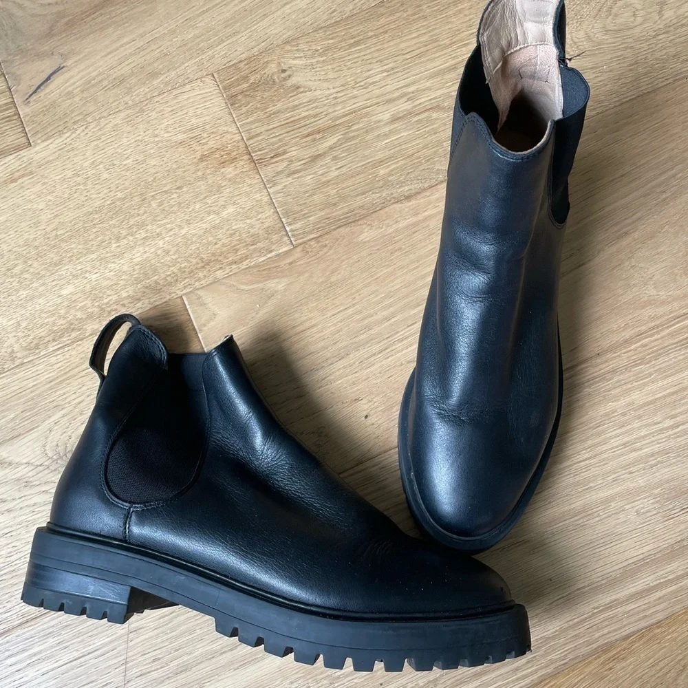 H&M soft leather chelsea boots